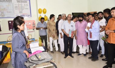 डिप्टी सीएम विजय शर्मा ने आईटीआई कोनी का किया निरीक्षण, संस्थान के विकास के लिए एक्शन प्लान बनाने दिए निर्देश