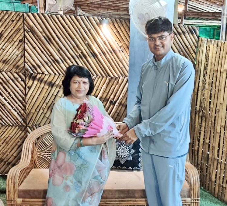 *सेवानिवृत्त होने पर समाज कल्याण विभाग के उपसंचालक को दी गई विदाई