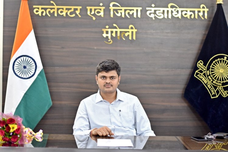 *कलेक्टर ने पालक-शिक्षक बैठक नियमित रूप से कराए जाने के दिए निर्देश