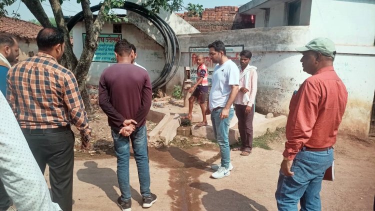 जिला पंचायत सीईओ ने ग्रामीण विकास के विभिन्न कार्यों का किया निरीक्षण, पीएम आवास को जल्द करे निर्माण