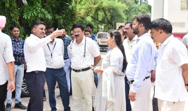 कलेक्टर ने किया जिला अस्पताल का निरीक्षण,सीसीयू सहित अन्य सुविधाओं के लिए किया स्थल चिन्हांकन,हमर लैब एवं बर्न यूनिट का निर्माण दस दिनों में पूर्ण करने निर्देश