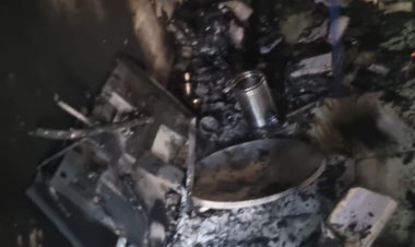 शार्ट सर्किट से अपार्टमेंट के कमरे में लगी आग,लाखो का समान जलकर ख़ाक