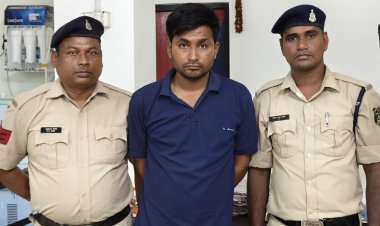 युवती की फोटो वायरल करने की धमकी देकर किया रेप,युवती से ऑनलाइन लाखों रुपए भी ले लिए आरोपी गिरफ्तार
