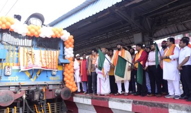 श्री रामलला दर्शन योजना के तहत संभाग से 850 श्रद्धालु अयोध्या दर्शन के लिए हुए रवाना,अयोध्या धाम व काशी विश्वनाथ का भी करेंगे दर्शन 