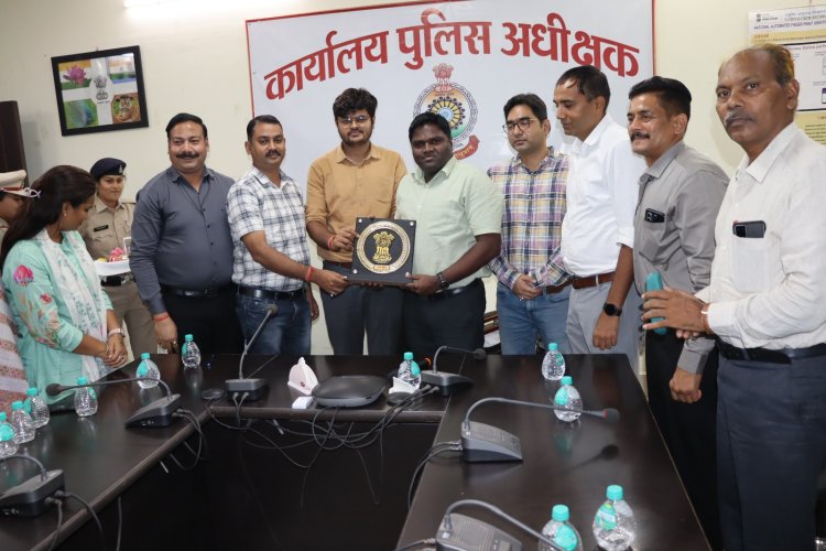 *वरिष्ठ पुलिस अधीक्षक जायसवाल का रायपुर स्थांतरण होने पर दी गई विदाई