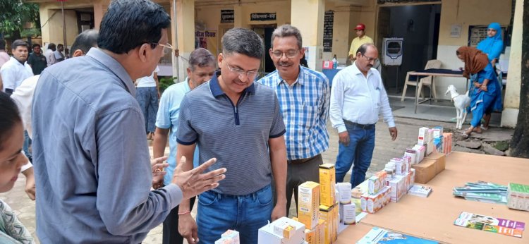 *विश्व रैबिज दिवस:  निःशुल्क टीकाकरण कार्यक्रम आयोजित*,कलेक्टर ने पालतू पशुपालकों से पशुओं को टीका लगवाने की अपील*