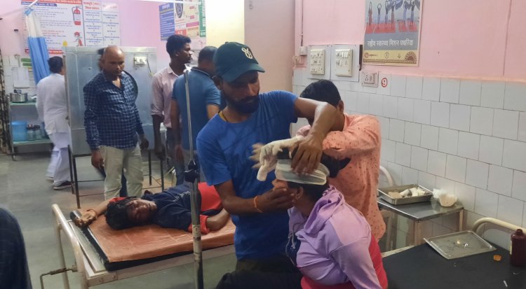 दो बाइकों की आमने-सामने भिड़ंत, एक युवक की मौत,  4 लोग रिफर