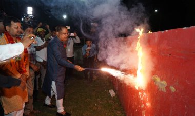 नगर विधायक अमर अग्रवाल ने बिलासपुर में विभिन्न स्थानों पर किया रावण दहन*