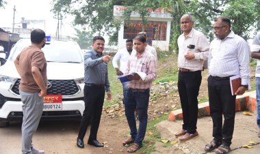 कलेक्टर ने शहर के घुरु-अमेरी से लेकर यदुनंदन नगर तिफरा के लिए प्रस्तावित सड़क मार्ग का किया निरीक्षण