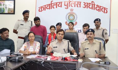 फर्जी बैंक अधिकारी बनकर  बैंक खाते से 15 लाख रूपये की ऑनलाईन ठगी करने वाले अंतर्राज्यीय ठग गिरोह के 3 लोगो को पुलिस ने किया दिल्ली से किया गिरफ्तार