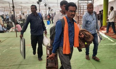 *ब्रेकिंग*  पथरिया जनपद पंचायत क्षेत्र अंतर्गत 01 लाख 38 हजार 709 मतदाता अपने मताधिकार का उपयोग करेंगे कल, पेटी लेकर दलों की टीम आज रवाना