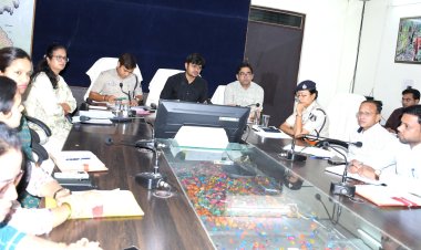 *कानून व्यवस्था बनाए रखने अधिकारी आपसी समन्वय स्थापित कर कार्य करें - कलेक्टर*  *आसामाजिक तत्वों पर कड़ी निगरानी रखें - पुलिस अधीक्षक
