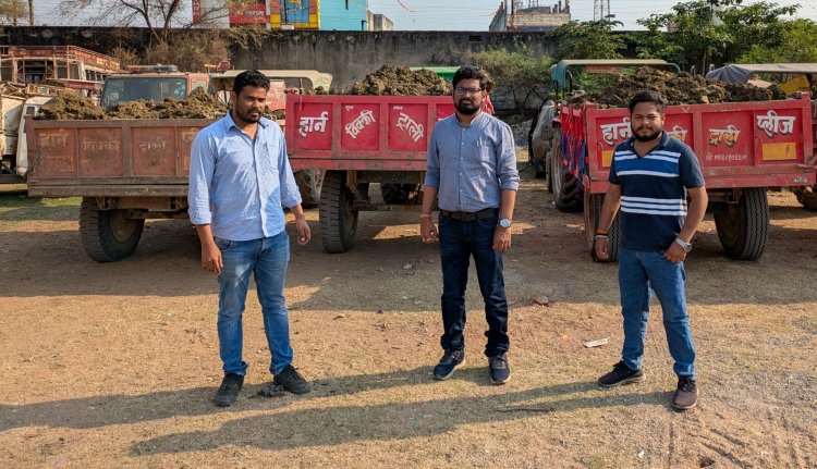 अवैध उत्खनन करते 01 जेसीबी और 04 ट्रैक्टर जब्त