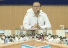 *कलेक्टर ने कहा स्थानान्तरण के बाद जॉइनिंग नहीं करने वाले कर्मचारियों के विरुद्ध कार्यवाही करें ,सभी विभागों को ई-ऑफिस के माध्यम से फ़ाइल आगे बढ़ाने के निर्देश*