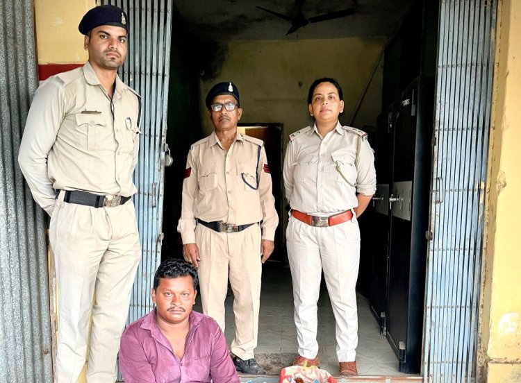 आबकारी विभाग की  छापेमार कार्यवाही, सीलदहा एंव बांकी गांव से 10.9 लीटर अवैध शराब जब्त