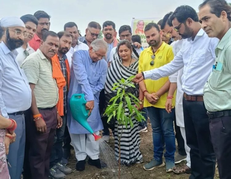 "एक पेड़ माँ के नाम, एक संकल्प प्रकृति के नाम – हर पौधा, जीवन की एक नई शुरुआत - धरम लाल कौशिक