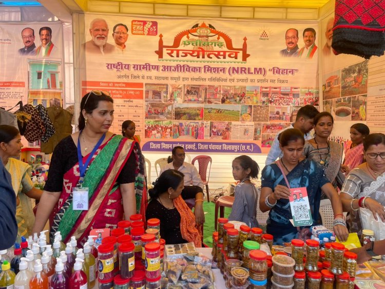 राज्योत्सव 2025  : विकास के 25 वर्षों की झलक दिखा रहे हैं आकर्षक स्टॉल,सभी विभागों की जीवंत प्रदर्शनी बनी आकर्षण का केंद्र*