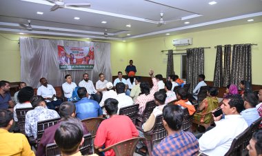 *जनता के द्वार पहुँचे अमर अग्रवाल: 'बस्ती चलो अभियान' के जरिए बिलासपुर के 9 वार्डों में हुआ सीधा संवाद*
