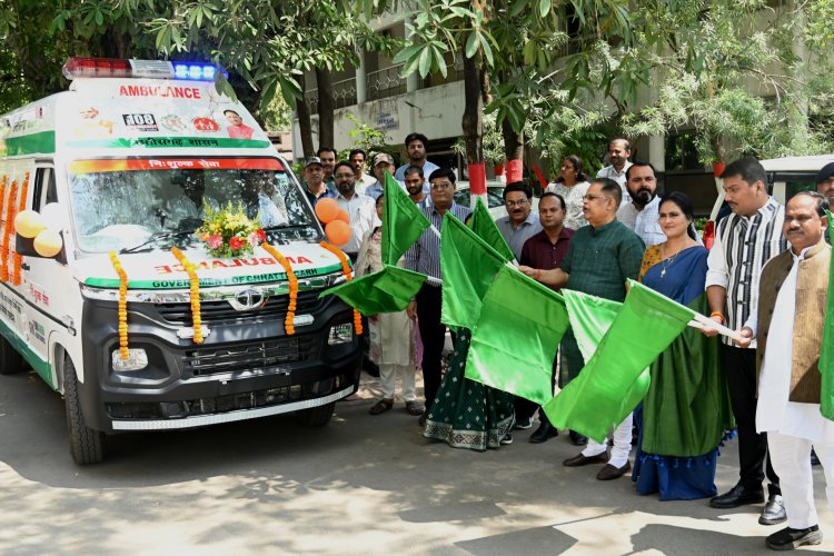 *बिलासपुर में आपातकालीन स्वास्थ्य सेवाओं के लिए मिला 16 नये एम्बुलेंस, 108 सेवा में शामिल* 
