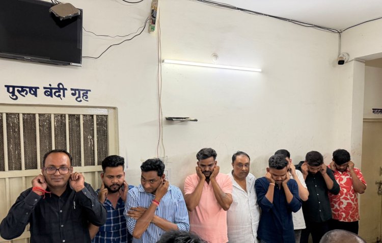*सिविल लाइन पुलिस की बड़ी कार्रवाई,9 जुआरी गिरफ्तार, लग्जरी कार, मोबाइल रकम जब्त*