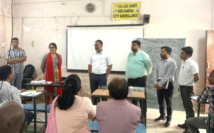 *कलेक्टर ने जनगणना प्रशिक्षण का किया निरीक्षण, प्रगणकों को दिए दिशा-निर्देश : स्वगणना पोर्टल के माध्यम से 30 अप्रैल तक, मिलेगी एसई आइडी, 01 मई से घर-घर जाकर की जाएगी जनगणना*