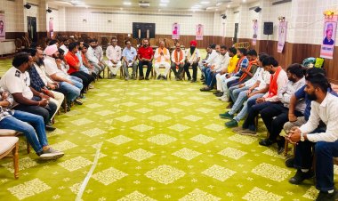 *पं. दीनदयाल उपाध्याय प्रशिक्षण महाअभियान की तैयारी को लेकर भाजपा की बैठक आयोजित*योग आयोग अध्यक्ष रूपनारायण सिन्हा हुए शामिल