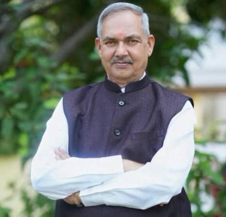 *बड़ी ख़बर: योग आयोग के अध्यक्ष रूपनारायण सिन्हा का हार्ट अटैक से निधन, बिलासपुर में आयोजित प्रशिक्षण वर्ग में प्रभारी के रूप मे हुए थे शामिल*