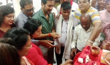 *प्रेस क्लब बिलासपुर को रोटरी क्लब बिलासपुर क्वींस ने भेंट किया वाटर कूलर अध्यक्ष अजीत मिश्रा ने जताया आभार*