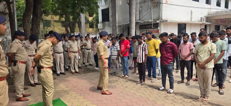 *गुंडे बदमाशों पर बिलासपुर पुलिस की सख्त कार्रवाई: 56 गुंडे बदमाशों के खिलाफ की गई प्रतिबंधात्मक कार्यवाही,4 के खिलाफ आर्म्स एक्ट के तहत किया मामला दर्ज,कई वारंटियों को पकड़ कर की गई  कार्यवाही*