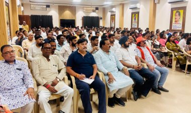 *अपनी अपार लोकप्रियता की वजह से आज 22 राज्यों में भाजपा की सरकार है इसके साथ ही लगातार 12 वर्षो तक केन्द्र में प्रधानमंत्री  नरेन्द्र मोदी के नेतृत्व में भाजपा की सरकार है - प्रेम प्रकाश पाण्डेय*