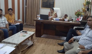 *भारी बारिश के बाद मौसमी बीमारियों को लेकर स्वास्थ्य विभाग अलर्ट: सीएमएचओ ने आकस्मिक बैठक लेकर की हालात की समीक्षा, 45 कॉम्बेट टीमों को 24×7 अलर्ट रहने के निर्देश*