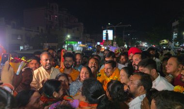 *कटघोरा-डोंगरगढ़ रेल लाइन परियोजना को मिली स्वीकृति : केन्द्रीय राज्य मंत्री एवं बिलासपुर सांसद तोखन साहू का भव्य स्वागत*