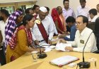 *कलेक्टर ने जनदर्शन में सुनी लोगों की समस्याएं, नहर सफाई, जलभराव, आवास सहित विभिन्न मामलों पर दिए कार्यवाही के निर्देश*  
